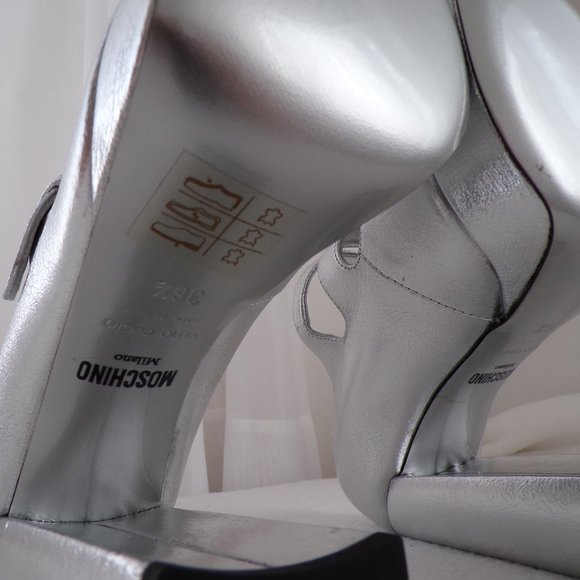 Moschino Metallic Crackle Leather Ornate Buckle Block Heel Platform Pump Lux NIB - Picture 12 of 16